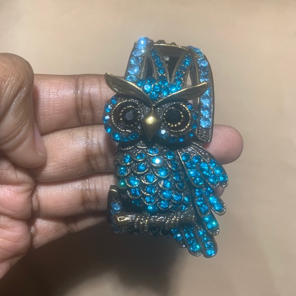Blue Rhinestoned Owl Bracelet 💙 - Picture 2 of 4